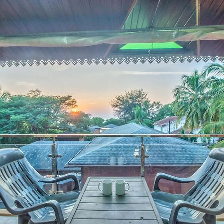 The Village Beach Resort Baga Exterior foto