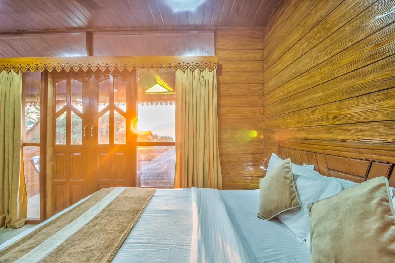 The Village Beach Resort Baga Exterior foto