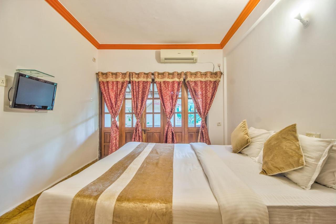 The Village Beach Resort Baga Exterior foto